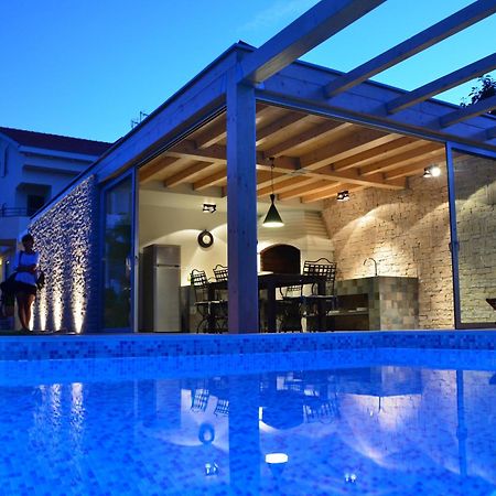 Villa Mirakul Sukosan Luaran gambar